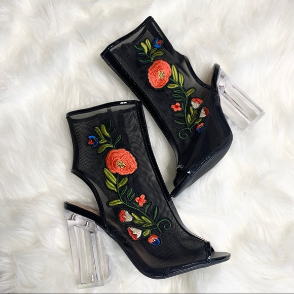 MESH BOOTIES + FLORAL STITCHING - Picture 1 of 4